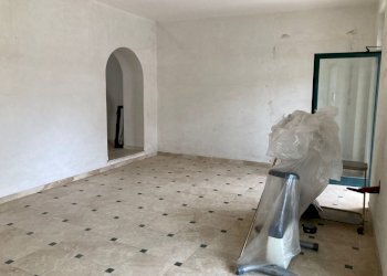 IMG-20220216-WA0005.jpg - Commercial Premises Via Giuseppe Garibaldi  125 A, Guidonia Montecelio - photo 7