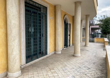 IMG-20220216-WA0012.jpg - Commercial Premises Via Giuseppe Garibaldi  125 A, Guidonia Montecelio - photo 13