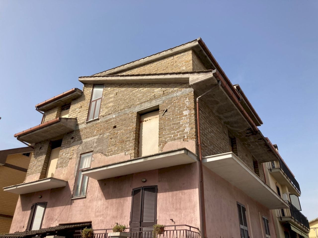 0b00182b-5a00-4caa-be5c-3bc15e953cd6.jpg - Three-room apartment Via De Pretis  28, Guidonia Montecelio - photo 1