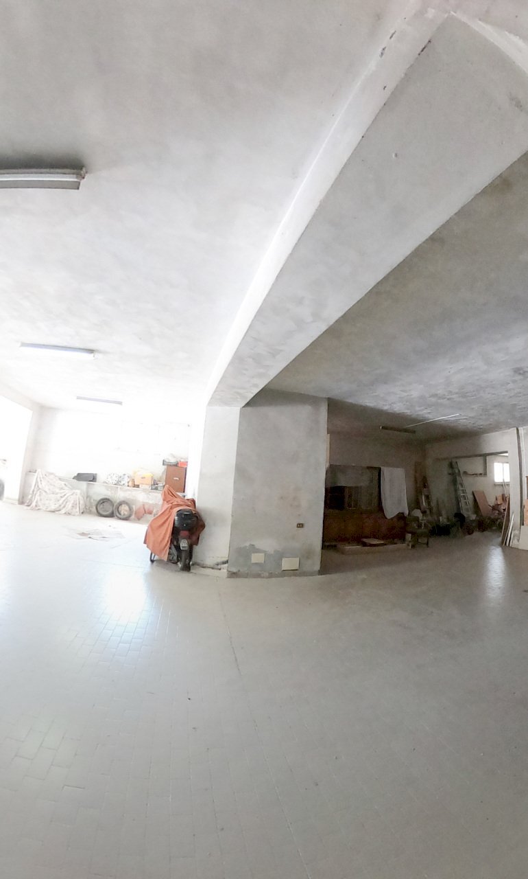 IMG_4912.JPG - Magazzino Jesi - foto 2