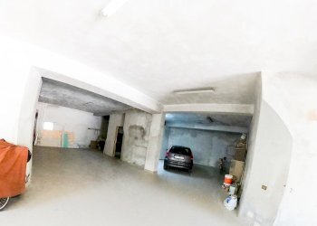 IMG_4914.JPG - Magazzino Jesi - foto 3