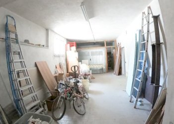 IMG_4910.JPG - Magazzino Jesi - foto 5