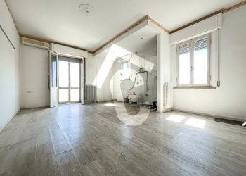 50C2F673-E96A-4804-8586-44D67F206EF9.jpeg - Trilocale Jesi - foto 1