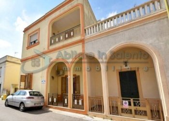 Facciata - Casa indipendente Gagliano del Capo - foto 1