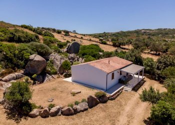 Facciata - Villa via Trentino, Aglientu - foto 4