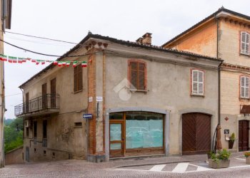 Casa semi indipendente Piazza Umberto I, Costigliole d'Asti - foto 1