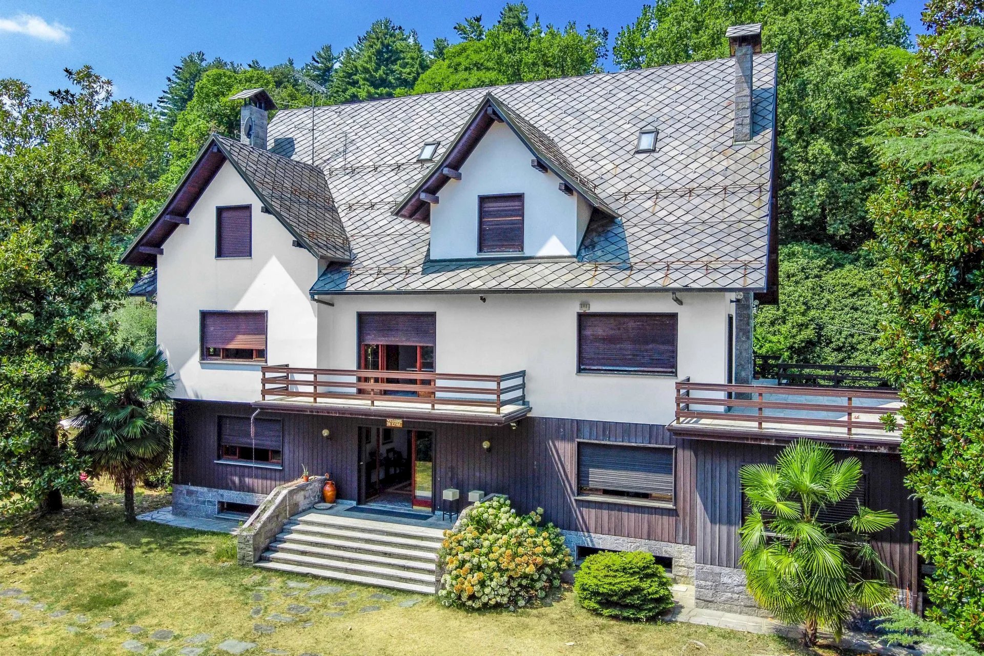 Villa Arona - foto 1