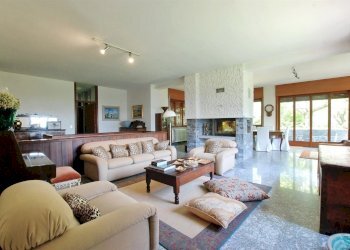 Proprietà in vendita ad Arona - zona giorno  - Villa Arona - foto 14