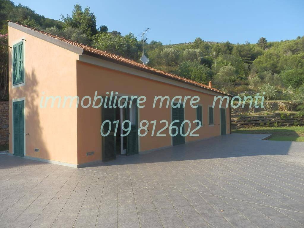Villa Spotorno - foto 1
