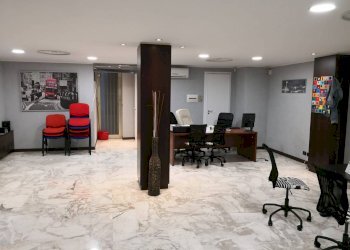 Negozio corso Felice Cavallotti, 84, Sanremo - foto 31