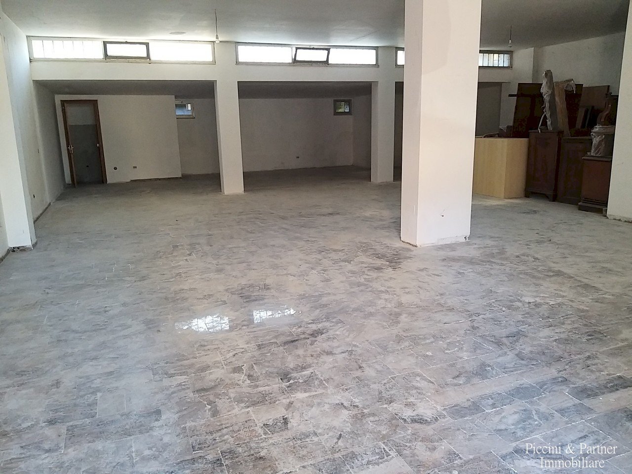 2.jpg - Commercial Premises Via delle Ghiande 124, Perugia - photo 2