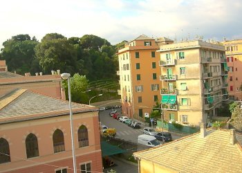 DSCN5238.JPG - Box Via Bartolomeo Chighizola 47, Genova (zona Sturla) - foto 5