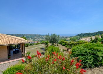 02 ACQUAVIVA PICENA VILLA CON VISTA MARE .jpg - Casa indipendente Acquaviva Picena - foto 1