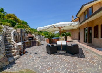 15 ACQUAVIVA PICENA VILLA CON VISTA MARE.jpg - Casa indipendente Acquaviva Picena - foto 21