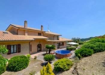 11 ACQUAVIVA PICENA VILLA CON VISTA MARE.jpg - Casa indipendente Acquaviva Picena - foto 22