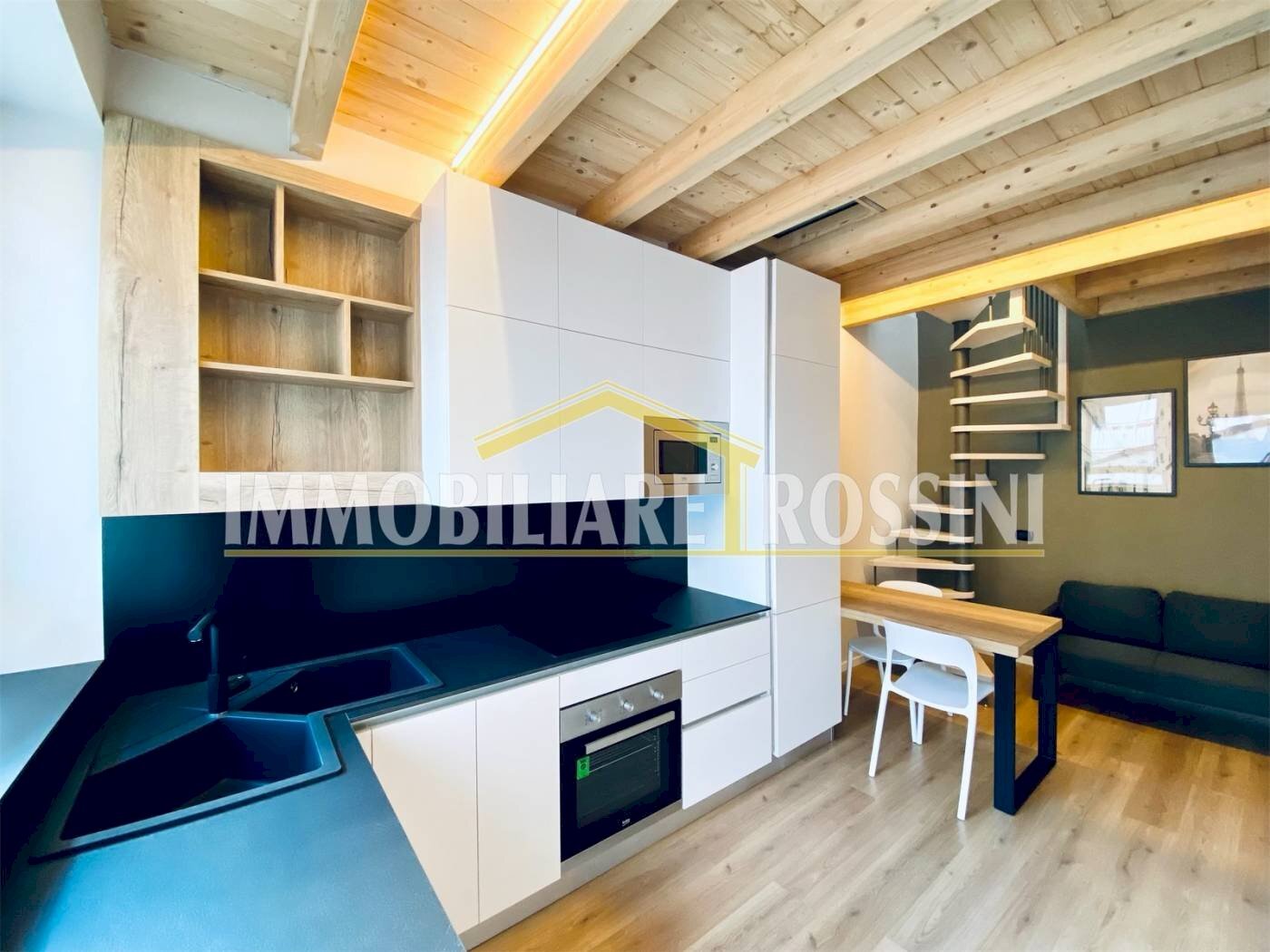 living - Loft via dei Fiori, 1, Gallarate - foto 1