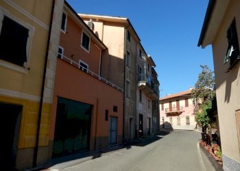 DSCN8243.JPG - Appartamento Via Veleura 11, Castiglione Chiavarese - foto 2