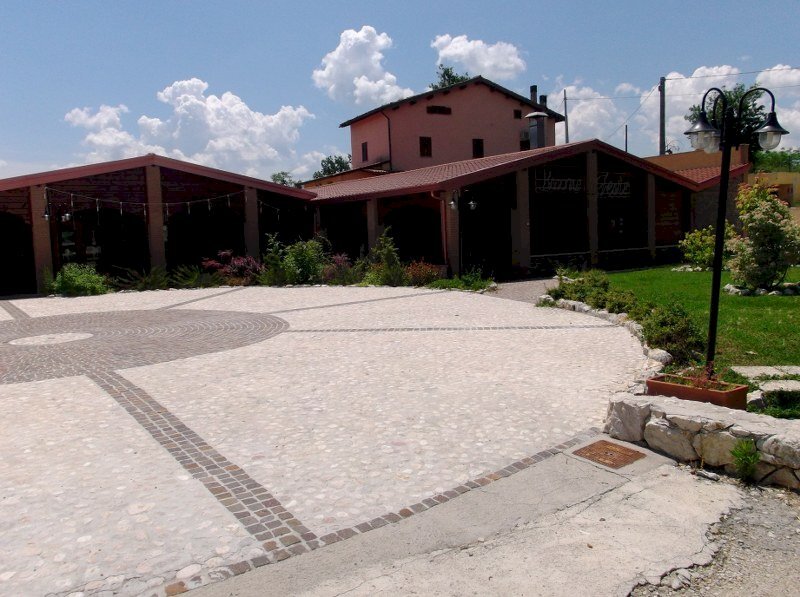 Hotel - Accommodation facility Via Colleone, Arce - photo 1