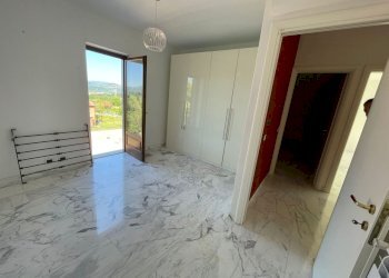p1_camera matrimoniale2.jpg - Porzione di casa Sarzana - foto 13