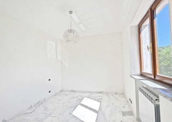 p1_camera matrimoniale3.jpg - Porzione di casa Sarzana - foto 14