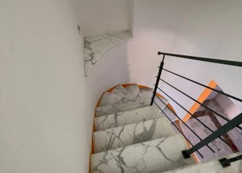 scala.jpg - Porzione di casa Sarzana - foto 29
