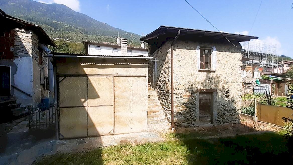 Villa via Gian Battista Gatti, 44, Castione Andevenno - foto 3