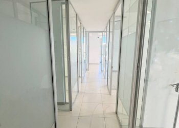 ufficio - Office via Padergnone, 29, Grassobbio - photo 3