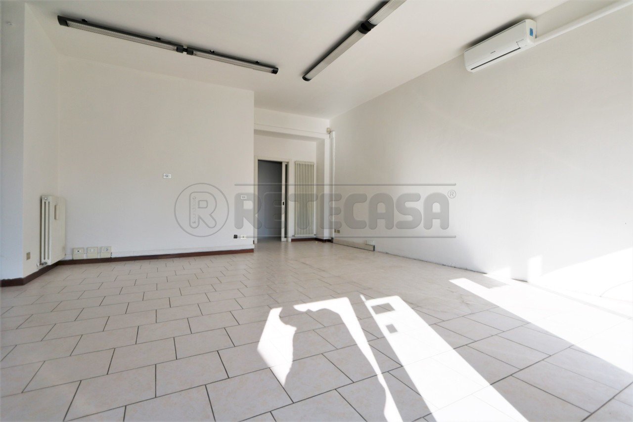 IMG_4515.JPG - Commercial Premises Vicenza - photo 3