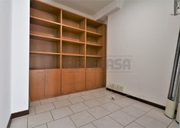 IMG_4525.JPG - Commercial Premises Vicenza - photo 12