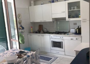 d7f7a455-0f67-450e-915a-b1c041588c5d.jpg - Casa semi indipendente Massa - foto 9