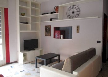 Soggiorno - Three-room apartment via Boves, Brescia - photo 2