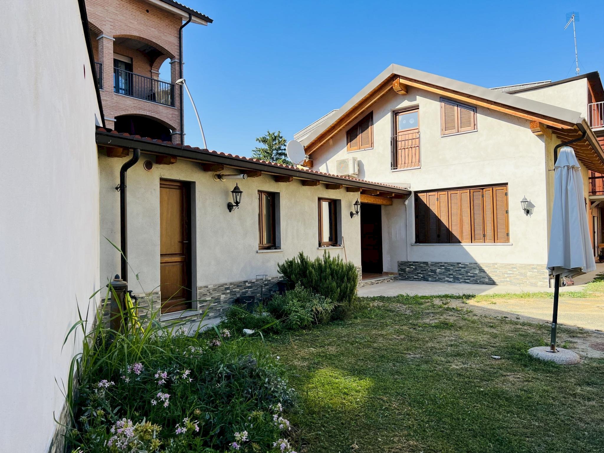 Casa indipendente Nizza Monferrato - foto 1