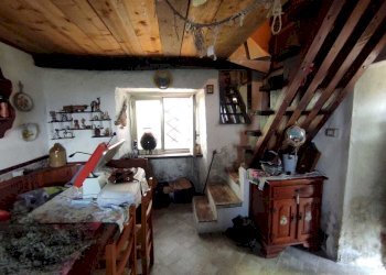 te10.jpg - Porzione di casa Fosdinovo - foto 10