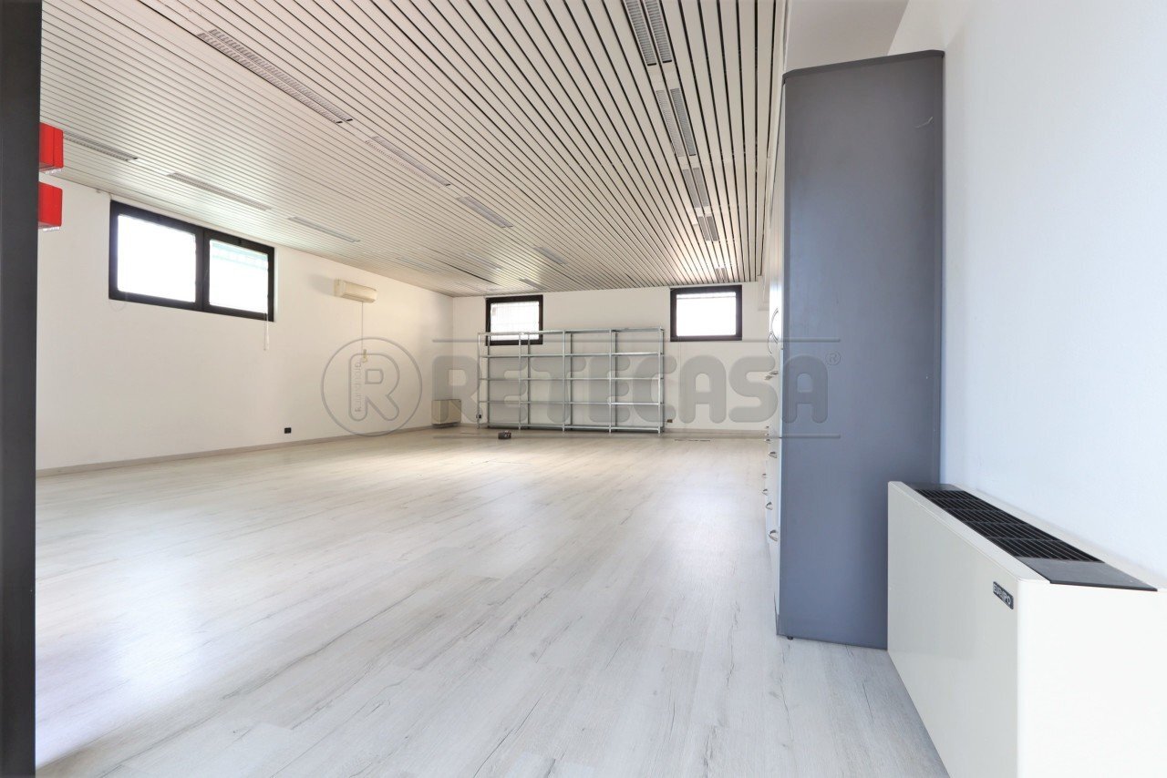 IMG_1735.JPG - Locale Commerciale Arcugnano - foto 2