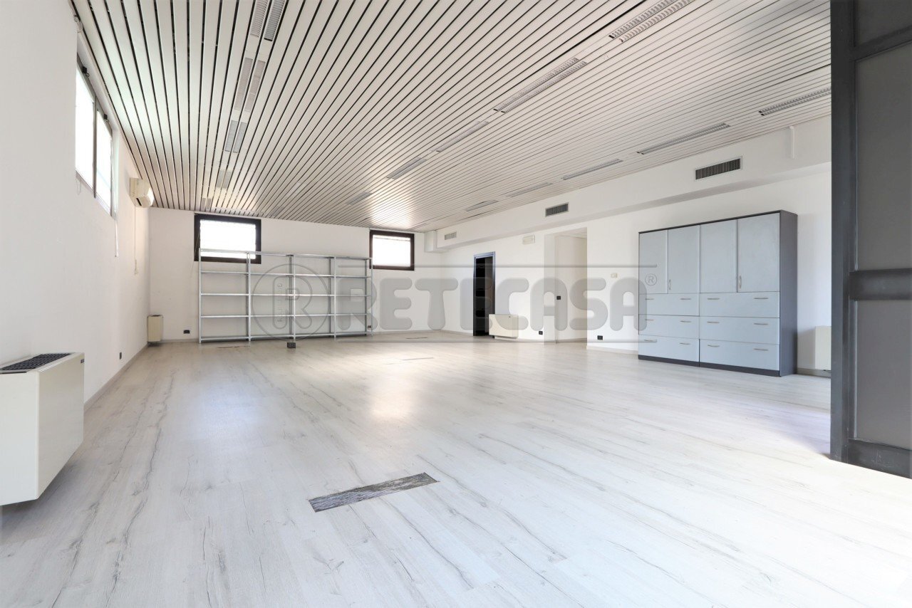 IMG_1737.JPG - Locale Commerciale Arcugnano - foto 3