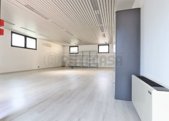 IMG_1735.JPG - Locale Commerciale Arcugnano - foto 2