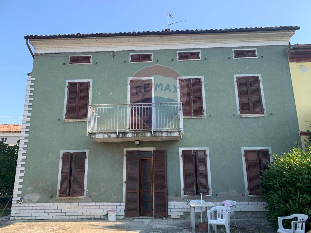 Casa semi indipendente Sale, AL, Sale - foto 1