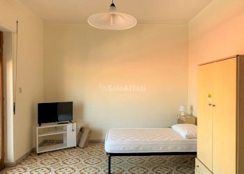 Camera 1 - Four-room apartment Catanzaro - photo 8