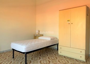 Camera 1 - Four-room apartment Catanzaro - photo 9