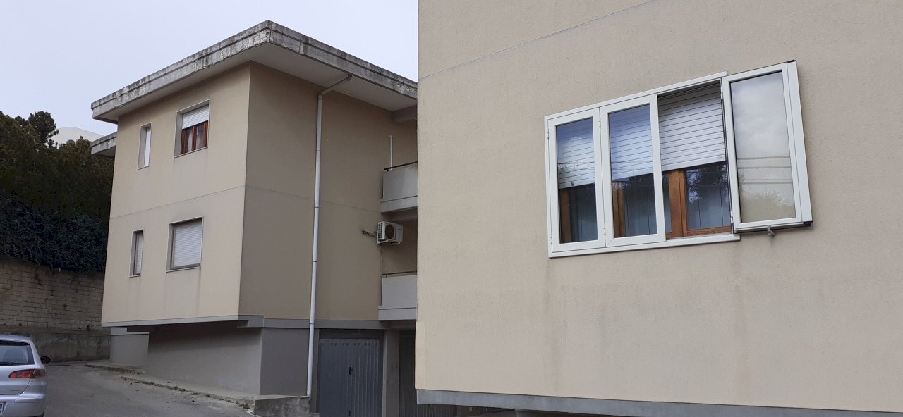 esterno.jpg - Bilocale Via Colleorbo 13, Palazzolo Acreide - foto 2