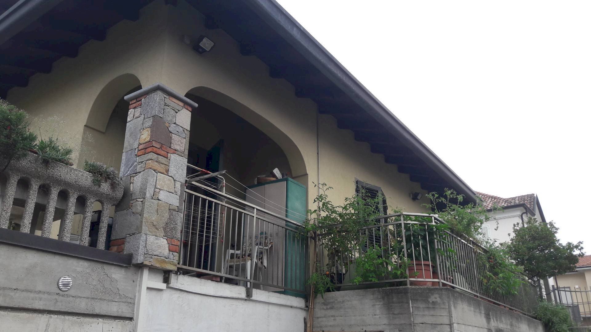 Casa indipendente Rossini, Cavaria con Premezzo - foto 2