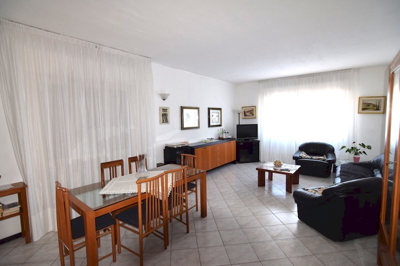 Casa indipendente Cadelbosco di Sopra - foto 1