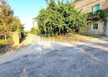 20220721_185651.jpg - Villa Pescara - foto 3