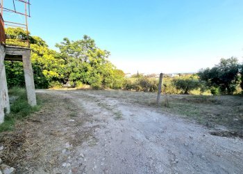 20220721_185733.jpg - Villa Pescara - foto 4