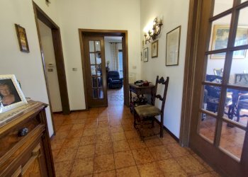 villa singola con terreno (4).jpg - Villa Via di Mammoli 3, Lucca - foto 4