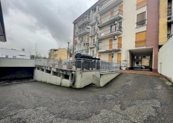 0001-469628-F.jpg - Capannone Via Cernaia 17, Novara - foto 1