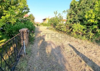 20220721_185606.jpg - Building land Pescara - photo 12