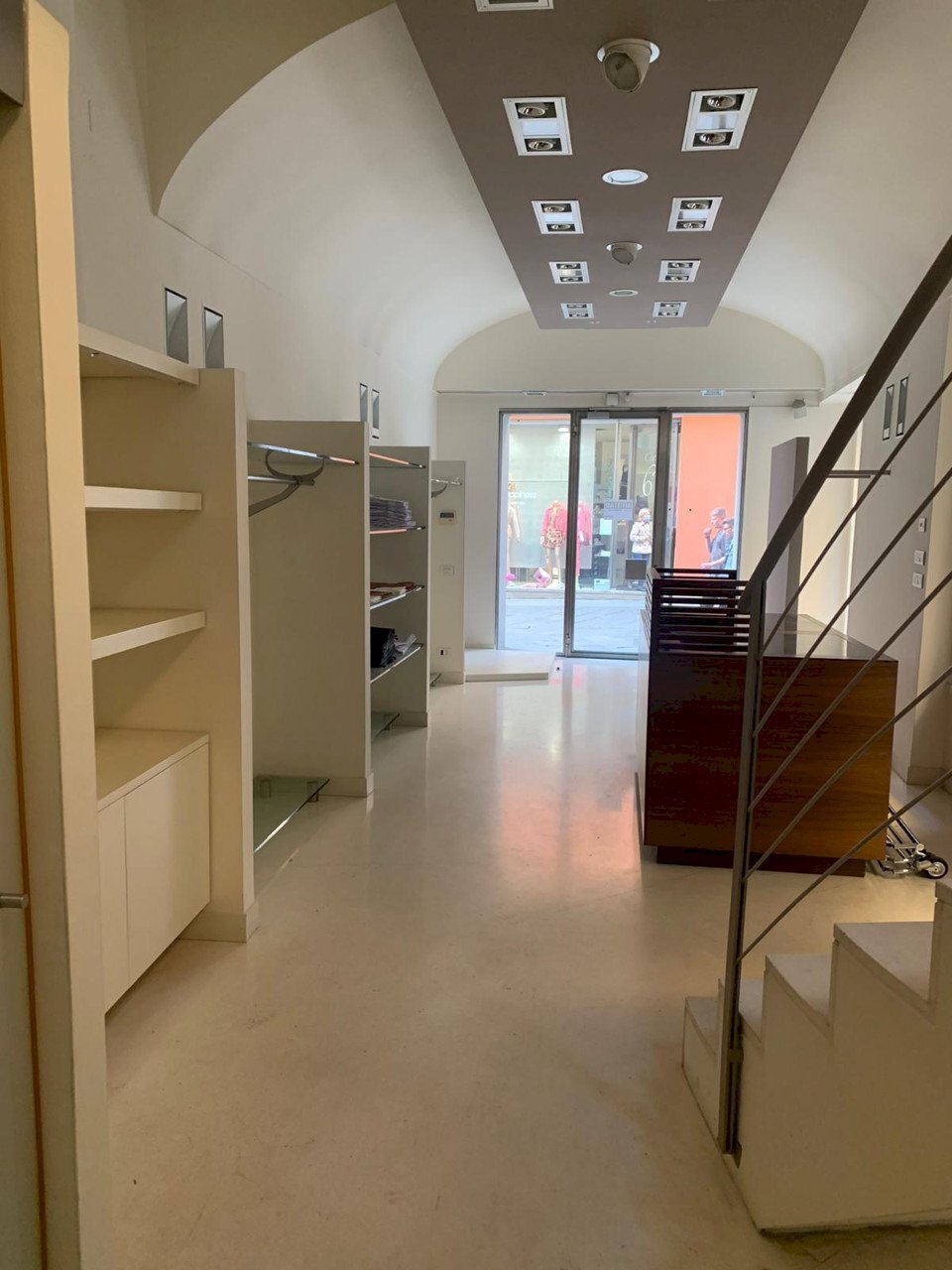 Negozio Piacenza - foto 2