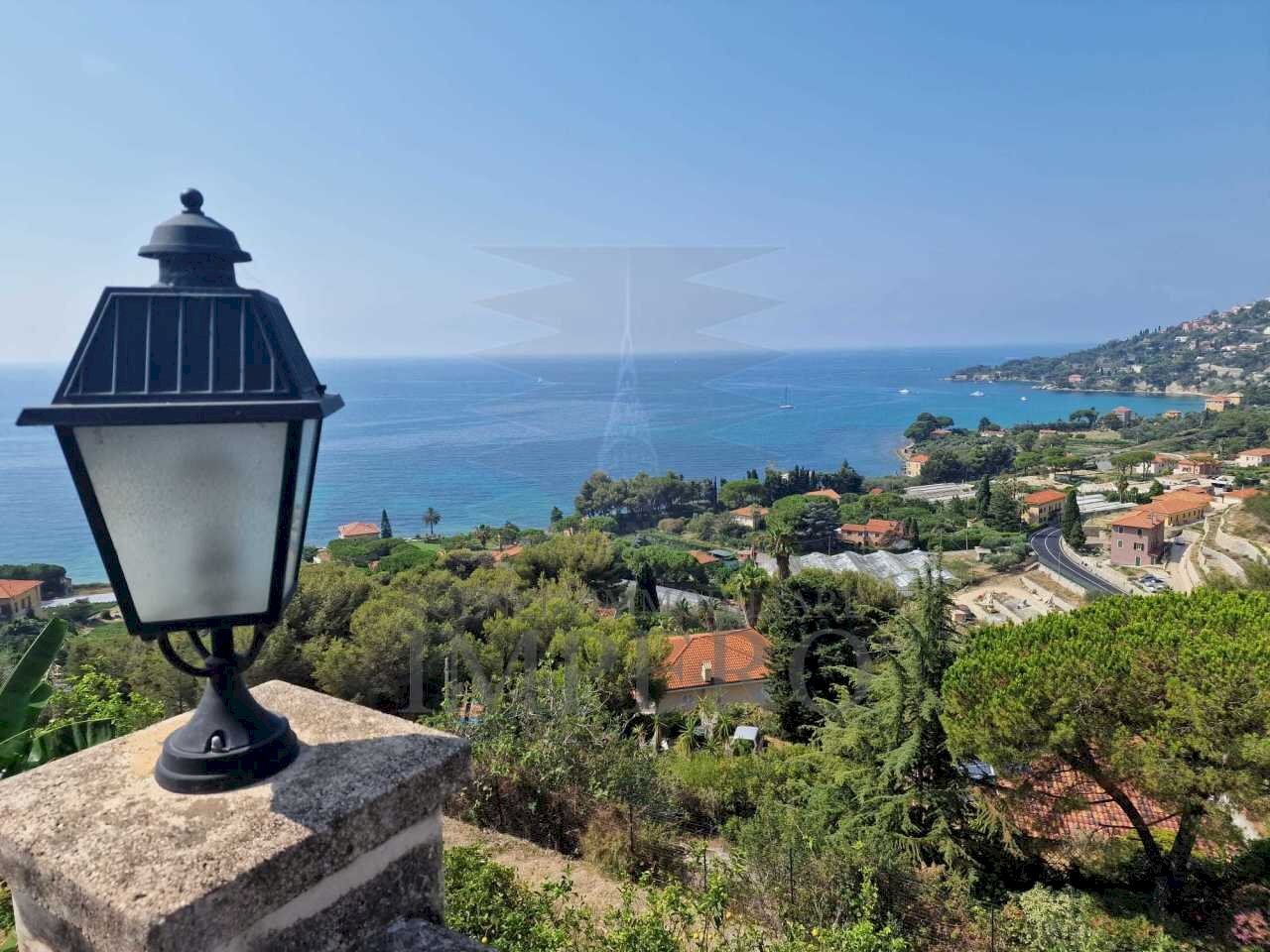 Villa Via M.Buonarroti 15, Ventimiglia - foto 1