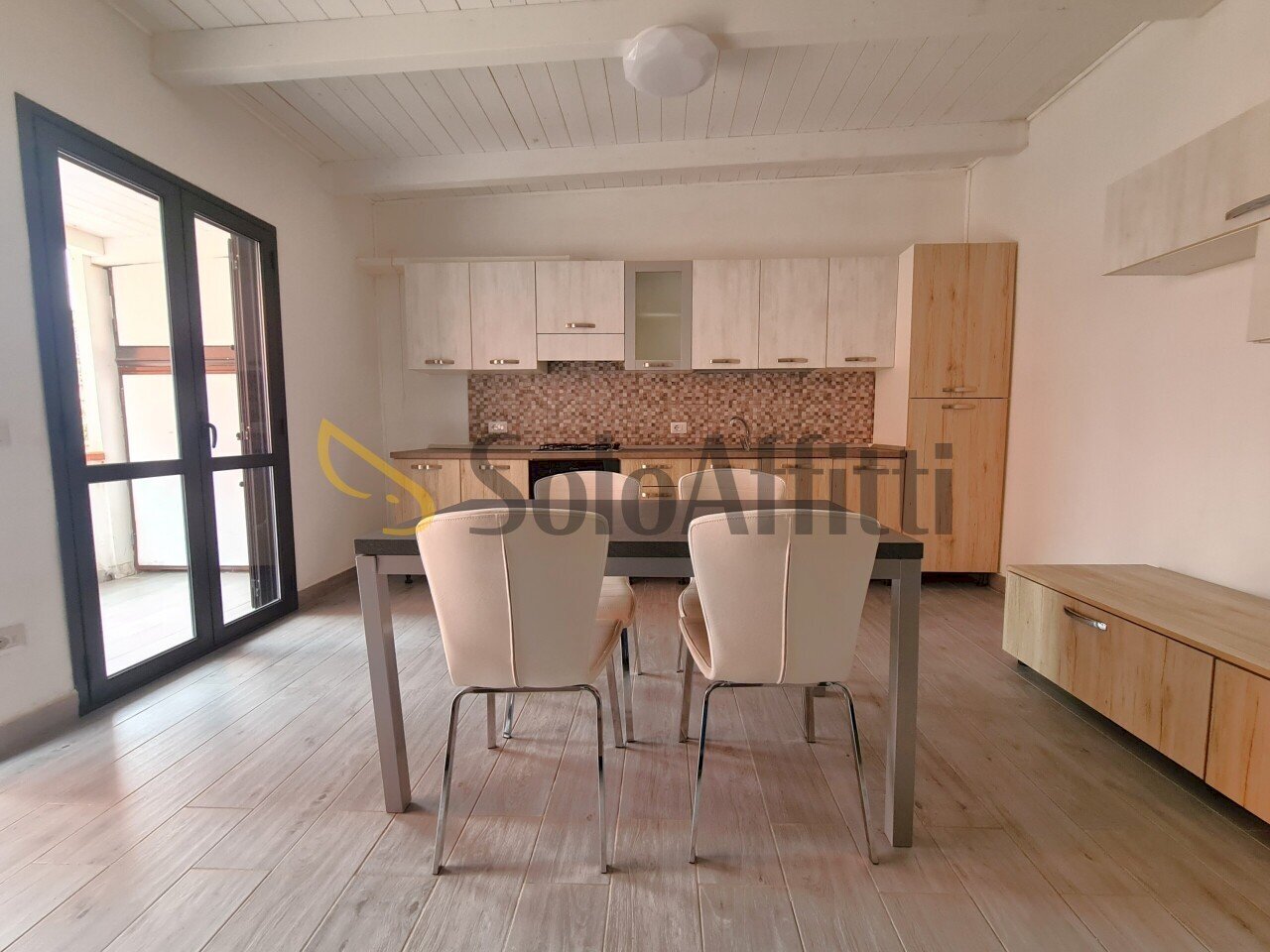 20220415_173523.jpg - Two-room apartment Borgia - photo 2